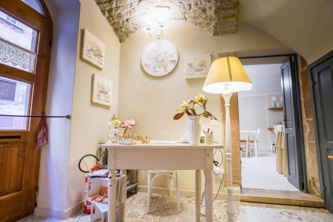 Domo 'E Sa Rosa Hotel Bosa Ngoại thất bức ảnh